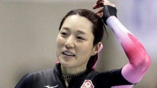 “メガネっ娘”復活！「ご褒美感ある」「反則」Sスケート人気解説にファンうっとり　自身のSNSでは選手たちを労う【冬季五輪】