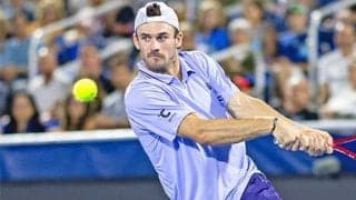  第1シードに快勝、親友対決制す 