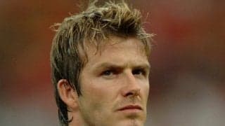 「これぞ最高のコンビ」元イングランド代表ベッカム＆SEVENTEENエスクプス、隣同士でショー観覧“奇跡の1枚”爆イケスーツ2ショが沸騰
