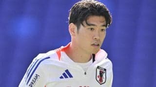 ｢この決め方は本物｣フライブルク鈴木唯人が“カウンター発動＆完結”の鮮やかな今季4ゴール目！｢南野の代わりは鈴木かな｣｢スケールの大きなサッカーしとるね｣