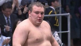 「まさか安青錦が」「前代未聞」執念の“一撃”にファン騒然「推しを…」容赦ない攻め