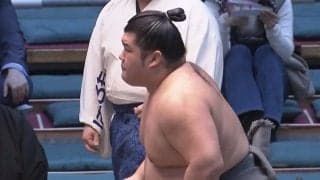 “復活を期す”力士の「長すぎるお辞儀」が話題 「心が洗われる」「感慨深い」