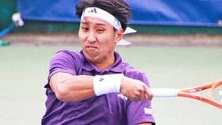  内山靖崇8強 2日がかりで勝利 