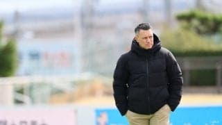 昨季の雪辱よりもまずは“広島ダービー”へのフォーカス。互いを信頼し合う二人のコーチ