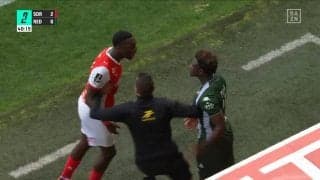 「没収試合になるぞ？」中村敬斗出場試合で乱闘騒ぎ…ベンチから両チーム飛び出す大荒れの事態に場内＆ネット騒然