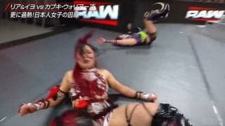 「やっちまった」「首大丈夫」日本人女子スーパースター、頭から場外に落下 あわやの場面にファンひやり