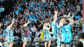 バルーナーズ、ホーム最終戦白星で30勝に到達