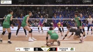 女子バレー、予想外の\"ゆる～い\"サーブ 相手陣内の真ん中に\"ぽとり\" 日本代表リベロも腰砕け