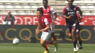 「PKやろ？」中村敬斗、疑惑のノーファウル判定に批判の声 昇格争う中カウンター浴び痛恨ドロー「思いっきり倒されてる」選手ら猛抗議