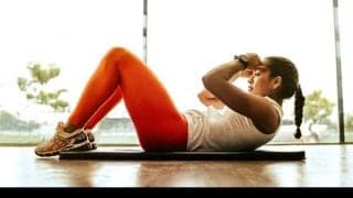 「ゆっくり」が鍵。ダイエットにおすすめ正しい腹筋トレーニングとは？