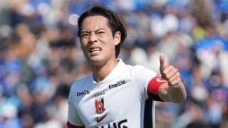 ｢リアクション最高｣J1浦和主将、元おはガール妻の“内緒のバッサリ”髪型にメロメロ絶叫！｢えー!! 可愛い！｣｢俺が短いのがいいって…」