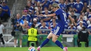 ｢イナズマの動き｣｢左足でも完璧｣33歳の伊東純也、待望の今季初ゴール！ 開幕4戦フル出場の“爆速カットイン逆足弾”に｢好調すぎ！｣｢次のW杯も…｣