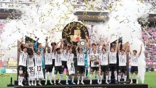 ｢なんで46じゃなくて500？｣J1神戸×勝利の女神の新コラボグッズに大反響！｢背番号500爆誕｣｢負けないおきタオル欲しい！｣首位撃破の切り札へ