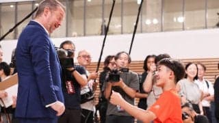 【東京パラから5年】IPC会長が目撃した「子どもたちの未来」と大会レガシー