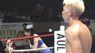 「今のカワイイ子は誰？」「ラウガより可愛い」突如、登場した“9頭身”美女 衝撃のスタイルにファン騒然