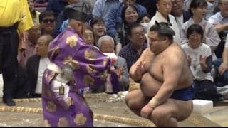 「出禁にして」高安、横綱・大の里撃破で金星も一部ファンに“残念な行為”「そもそも危ない」憤る声も