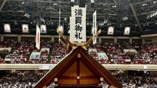 秋場所9日目の21日に台風が接近　力士たちは交通機関の乱れを案じる