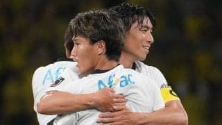｢なんだこれは〜！｣｢半端じゃない！｣柏の新加入MFが衝撃のスーパーミドル弾！ ｢お前そんなシュート蹴れたのかい｣｢年間ベストゴールもう決まった｣首位の町田を撃破した柏が2位浮上！
