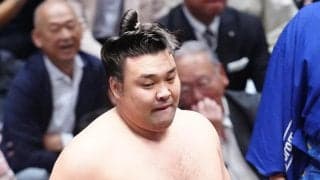 霧島が今場所初の連敗で４敗目、綱とり白紙の可能性も　大栄翔に敗れ５勝４敗と苦しい星勘定
