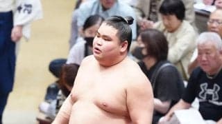 旭富士が勝ち越し、新十両へ大きく前進　昇進なら初土俵から所要６場所、昭和以降最速タイ