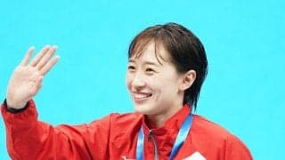 「めちゃくちゃ可愛い」スイム用のスポブラ姿に美腹筋も…馬淵優佳さんが家族旅行の写真を公開