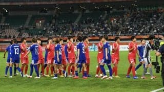 【なでしこ】北朝鮮との決勝始まる　赤一色の応援団にＸ「なんかすごい」「ゴール裏に陣取り」