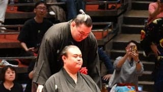 秋場所全休の横綱豊昇龍が土俵に…英乃海の断髪式に参加　久々の公の場も「今日は話さない」