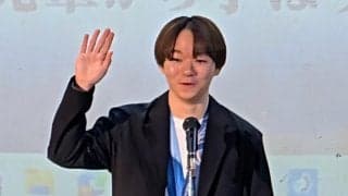 【フィギュア】鍵山優真、母校にサプライズ登場「４年後の五輪に向けて」俳優のムロツヨシも登壇