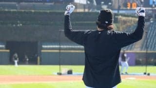 チーム一丸で突破へ、村上宗隆が大一番へ