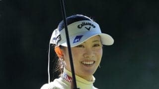 大会連覇へ河本結が絶好調、３連続バーディーで首位の岩井明愛に並ぶ　国内女子最終日