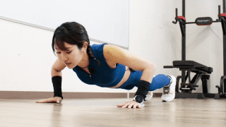 【腕立て伏せ毎日30回】胸と腕がパンッパンになる！基本のプッシュアップトレーニング