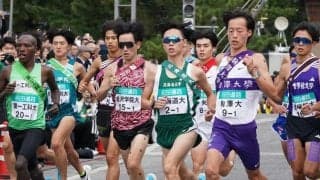 大混戦１区　区間賞は駒大１年生・鈴木大翔！「腹をくくって最後までいけた」圧巻スパートで抜け出す　２位青学大、３位中大、４位国学院大　Ｖ候補早大は１６秒差の７位で２区へ