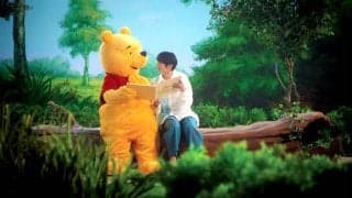 羽生結弦さんとプーさんの特別映像が公開！　プーさん原作１００周年、１００エーカーの森で２人の絆を描写