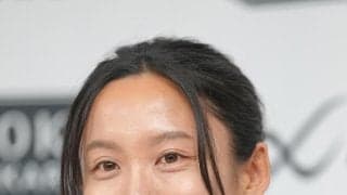 高木美帆さん「普段着ない色だったので新鮮」姉菜那さんとのドレッシーな２ショット公開