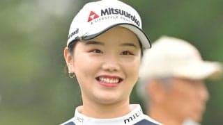 「世界を相手にしても無敵の美しさ」　人気女子ゴルファーが大胆ドレス姿披露　ＳＮＳ「美しい♥♥♥モデルさんですか？」「とっても綺麗でお肌もまぶしい」
