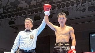 【ボクシング】ガッツ石松さんの後継者目指すアマ４冠・平塚駿之介、目標は「ＯＫ牧場」大合唱…プロデビュー戦２回ＴＫＯ勝利