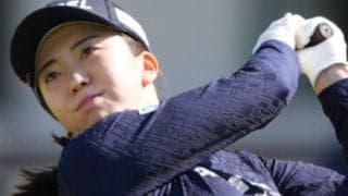堀琴音が首位浮上、チップインバーディー決める　鈴木愛もトップ…桑木志帆は後半でダボ