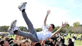 【箱根予選会】敗退も歓喜の胴上げ…武蔵野学院大、月間１０００キロ超猛練習で大躍進の１２位　佐野颯人主将「後輩たちは箱根に」
