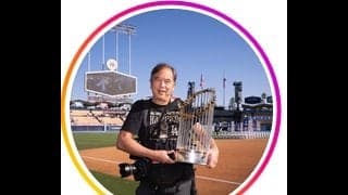【MLB】ドジャースのカメラマンがロッカールームでの集合自撮り公開「ありがとう、ミギー！」