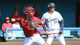 広島・持丸　圧巻の３盗塁阻止！スローイング改善手応え「右足にためたものを、早く爆発的に左足に体重移行」　正捕手確保へ