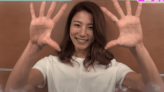 青木愛さんのデートコーデに大反響「可愛すぎてヤバイ」「何着ても素敵」